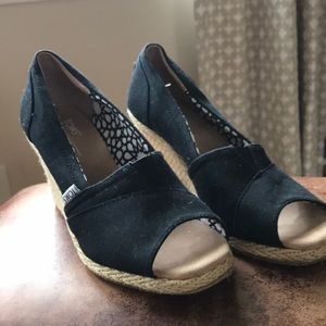 Never worn TOMs wedges